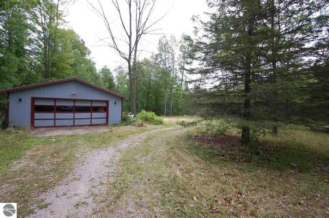 108 Eastside Dr, Lupton, MI 48635 photo 1