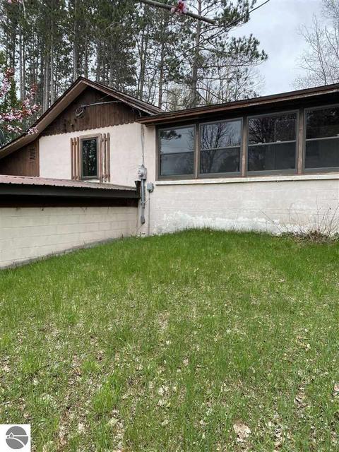 11199 S Cedar Rd, Cedar, MI 49621 photo 13