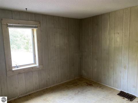 11199 S Cedar Rd, Cedar, MI 49621 photo 41