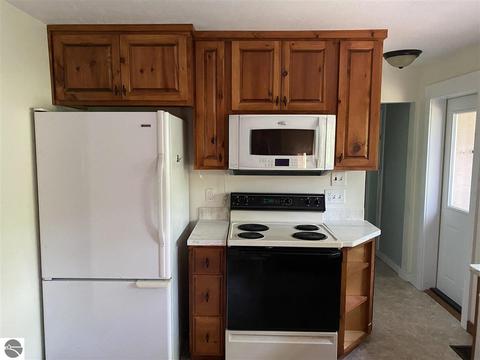 11199 S Cedar Rd, Cedar, MI 49621 photo 31