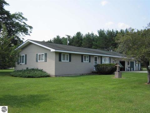 3365 Euclid Ave, Lupton, MI 48635 photo 1
