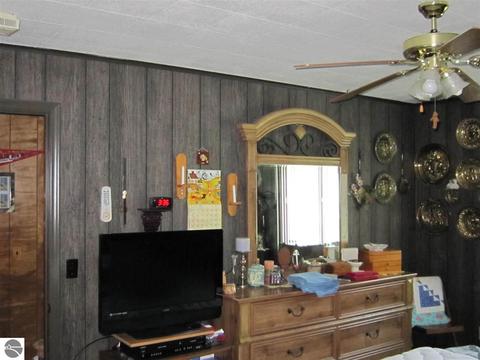 3365 Euclid Ave, Lupton, MI 48635 photo 16