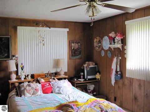 3365 Euclid Ave, Lupton, MI 48635 photo 12