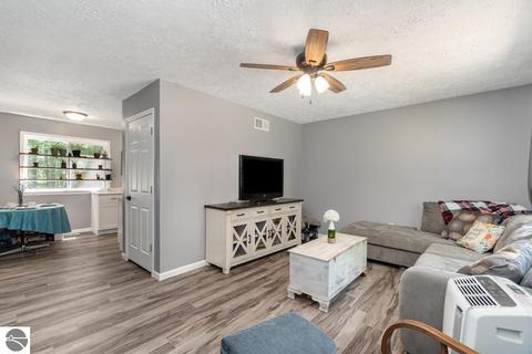 3375 W Humphrey Rd, Ithaca, MI 48847 photo 5
