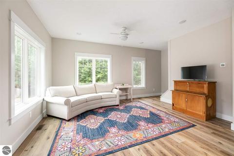 3811 E Bodus Rd, Cedar, MI 49621 photo 9