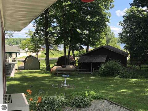 2276 Wildwood Rd, Lupton, MI 48635 photo 19