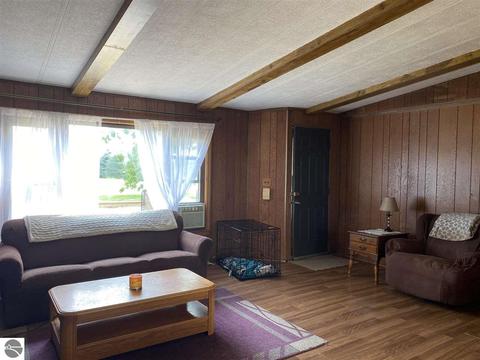 10495 E Pleasant Valley Rd, Shepherd, MI 48883 photo 7