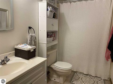 10495 E Pleasant Valley Rd, Shepherd, MI 48883 photo 12