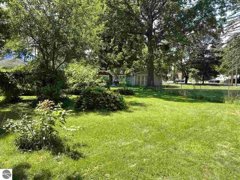 114 E Orchard Ave, Shepherd, MI 48883 photo 17
