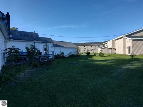 329 E Saginaw St, Au Gres, MI 48703 photo 6