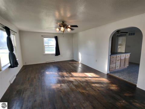 329 E Saginaw St, Au Gres, MI 48703 photo 8