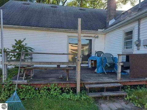329 E Saginaw St, Au Gres, MI 48703 photo 3
