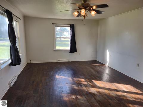 329 E Saginaw St, Au Gres, MI 48703 photo 7