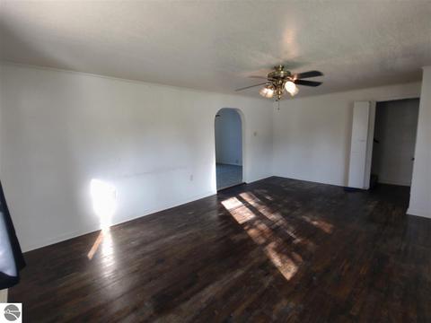 329 E Saginaw St, Au Gres, MI 48703 photo 9