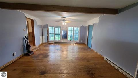 121 N Barnes St, Ithaca, MI 48847 photo 11