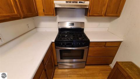 121 N Barnes St, Ithaca, MI 48847 photo 8
