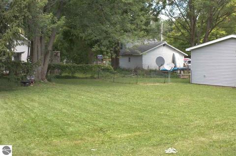 121 N Barnes St, Ithaca, MI 48847 photo 4