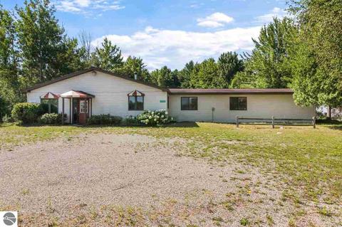 5492 E M-72, Williamsburg, MI 49690 photo 1