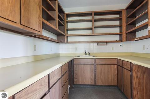 5492 E M-72, Williamsburg, MI 49690 photo 11