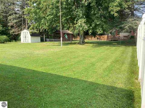 317 N 3rd St, Shepherd, MI 48883 photo 20