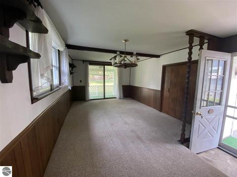 317 N 3rd St, Shepherd, MI 48883 photo 6