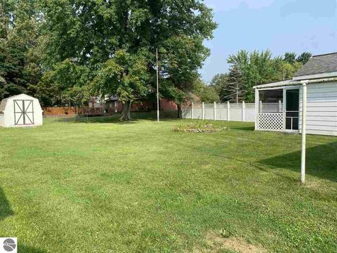 317 N 3rd St, Shepherd, MI 48883 photo 22