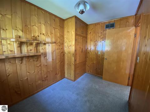 317 N 3rd St, Shepherd, MI 48883 photo 16