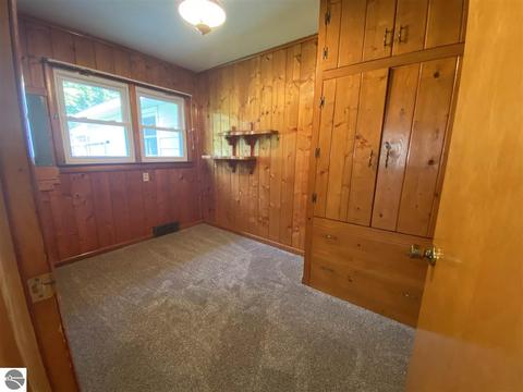 317 N 3rd St, Shepherd, MI 48883 photo 15