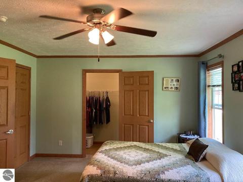 972 Washington Ave, Elberta, MI 49628 photo 14