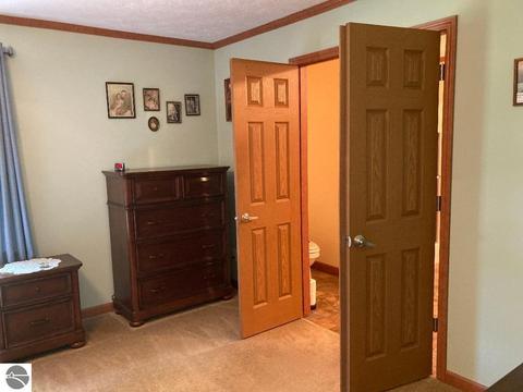 972 Washington Ave, Elberta, MI 49628 photo 15