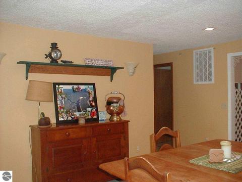 2909 Lakeshore Dr, Gladwin, MI 48624 photo 8