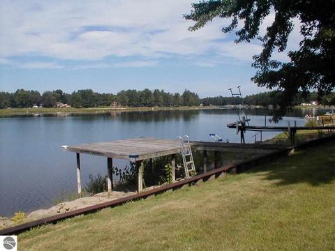 2909 Lakeshore Dr, Gladwin, MI 48624 photo 14