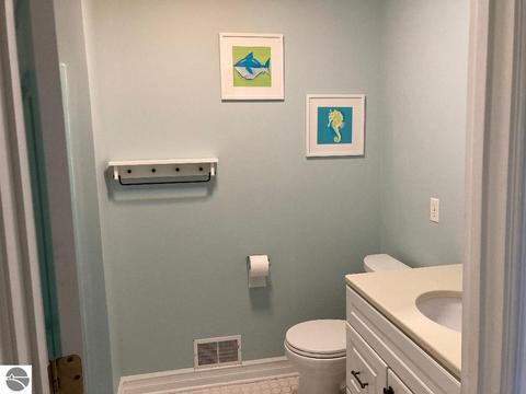 981 Washington Ave, Elberta, MI 49628 photo 14