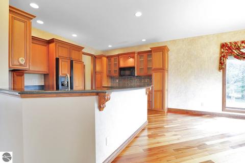 333 Red Maple Ln, Shepherd, MI 48883 photo 28