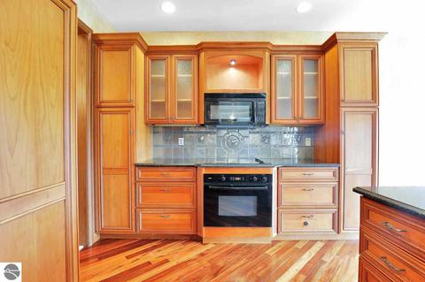 333 Red Maple Ln, Shepherd, MI 48883 photo 25