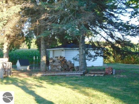 3253 S Alger Rd, Ithaca, MI 48847 photo 8