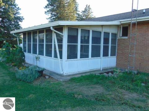 3253 S Alger Rd, Ithaca, MI 48847 photo 6