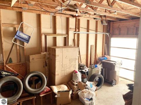 5601 S Shepherd Rd, Shepherd, MI 48883 photo 7