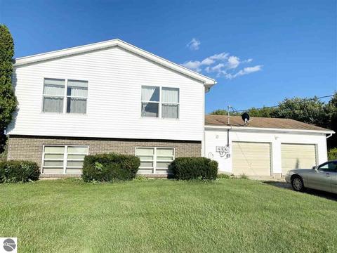 5601 S Shepherd Rd, Shepherd, MI 48883 photo 2