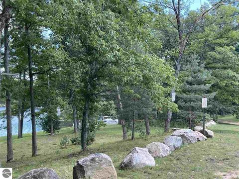 4200 Oak Ridge Dr, Harrison, MI 48625 photo 50