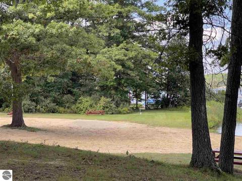 4200 Oak Ridge Dr, Harrison, MI 48625 photo 53