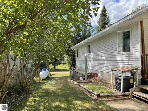 4200 Oak Ridge Dr, Harrison, MI 48625 photo 44