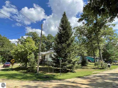4200 Oak Ridge Dr, Harrison, MI 48625 photo 46