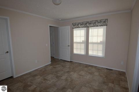 8064 E 18 12 Rd, Manton, MI 49663 photo 7