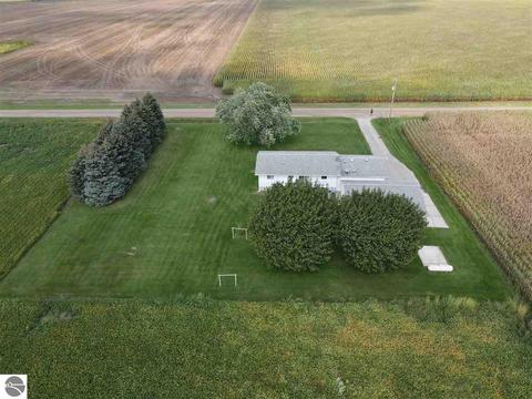 7514 E Walton Rd, Shepherd, MI 48883 photo 24