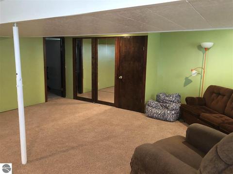 7514 E Walton Rd, Shepherd, MI 48883 photo 21