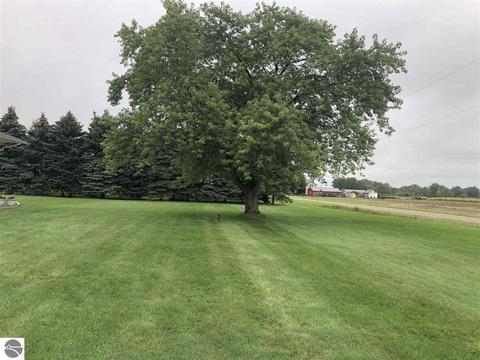 7514 E Walton Rd, Shepherd, MI 48883 photo 22