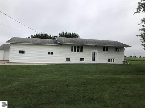 7514 E Walton Rd, Shepherd, MI 48883 photo 5