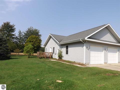 758 S Alger Rd, Ithaca, MI 48847 photo 5