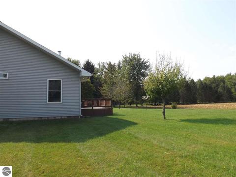 758 S Alger Rd, Ithaca, MI 48847 photo 7